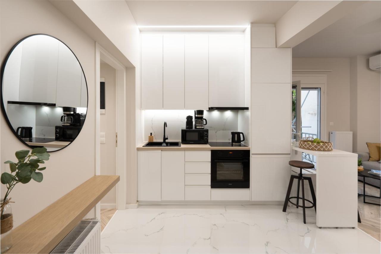 Charming Two Bedrooms Apartment Walk To Acropolis Athens Luaran gambar