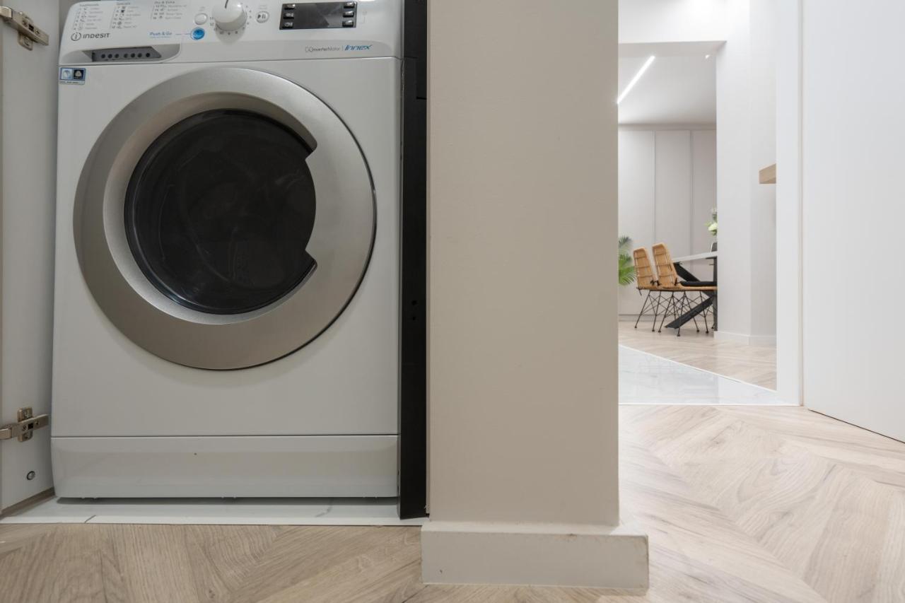 Charming Two Bedrooms Apartment Walk To Acropolis Athens Luaran gambar