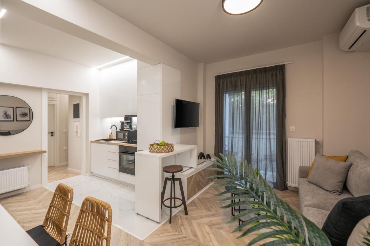 Charming Two Bedrooms Apartment Walk To Acropolis Athens Luaran gambar