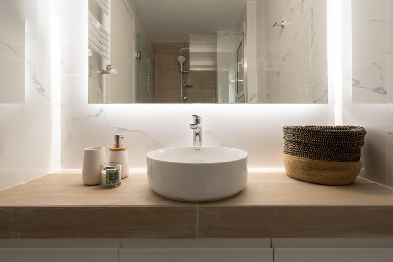 Charming Two Bedrooms Apartment Walk To Acropolis Athens Luaran gambar